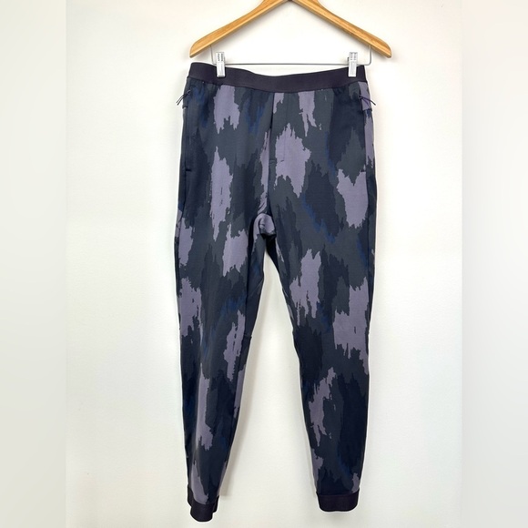 Lululemon X Robert Geller Take The Moment Jogger Sweatpant - Camo / Dark Inkwell - Picture 1 of 12